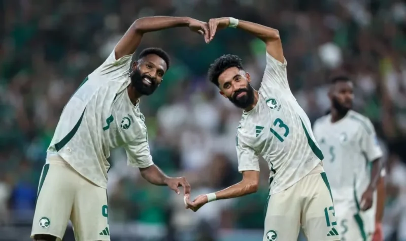 Pemain Arab Saudi melakukan selebrasi usai mencetak gol. (Foto: FIFA.com)