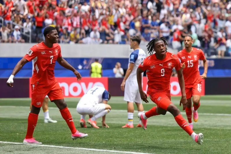 Pemain Swiss merayakan gol ke gawang Bosnia-Herzegovina. (Foto: FIFA.com)