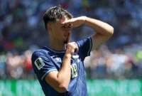 Pemain Timnas Bosnia Herzegovina Kerim Alajbegovic merayakan golnya ke gawang Qatar pada laga Grup B Piala Dunia 2026. (Foto: FIFA.com)