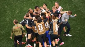 Pemain Timnas Kanada merayakan kemenangan 1-0 atas Afrika Selatan pada laga babak 32 besar Piala Dunia 2026. (Foto: FIFA.com)