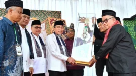 Wakil Wali Kota Padang Maigus Nasir membuka MTQN ke-42 Kecamatan Padang Timur di Lapangan Pondok Indah Pratama, Kelurahan Jati, Minggu (14/6/2026). (Foto: Pemko Padang)