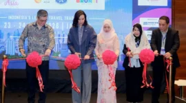 Menteri Pariwisata Widiyanti Putri Wardhana membuka Travel Meet Asia 2026 di Swissotel PIK Avenue, Jakarta, Selasa (23/6/2026). (Foto: Kemenpar)