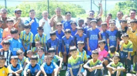 Wakil Wali Kota Padang Maigus Nasir membuka Turnamen Sepak Bola PDPM Cup Piala Wali Kota Padang 2026 di Lapangan Mini Soccer Top Scorer Arena, Tunggul Hitam, Selasa (23/6/2026). (Foto: Pemko Padang) 