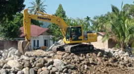 Pemko Padang bergerak cepat memulihkan infrastruktur irigasi yang rusak akibat bencana. (Foto: Pemko Padang)