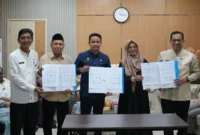 Penandatanganan Kesepakatan Bersama tentang Integrasi dan Pemanfaatan Data dalam Rangka Pengawasan Elektronik (E-Audit Terintegrasi) di lingkungan Pemko Padang, Jumat (5/6/2026) di Kantor Inspektorat Padang. (Foto: Pemko Padang)