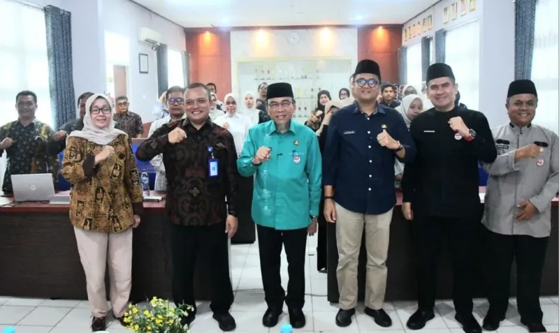 Wakil Wali Kota Padang Maigus Nasir membuka Pendampingan Pelaksanaan SPMI LKP Tahap I di Aula Kantor Disdikbud Padang, Jumat (19/6/2026). (Foto: Pemko Padang)