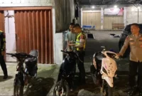 Polres Pariaman menindak sejumlah kendaraan yang diduga terlibat balap liar di Jalan By Pass Jati, Kota Pariaman, Minggu (7/6/2026) dini hari. (Foto: Polda Sumbar)