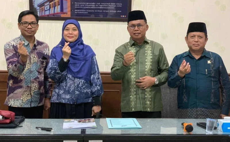 ITP kembali mempercayakan penyaluran zakat pegawai dan civitas akademika kepada Baznas Padang, Jumat (5/6/2026). (Foto: Baznas Padang)