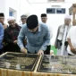 Wali Kota Padang Fadly Amran meresmikan renovasi Masjid Jamik Nurul Yaqin, Jumat (26/6/2026) malam. (Foto: Pemko Padang)