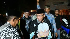 Wakil Wali Kota Padang Maigus Nasir menghadiri peringatan Tahun Baru Islam 1448 H di Musala Al Jadid Durian Tarung, Kelurahan Pasar Ambacang, Kecamatan Kuranji, Sabtu (20/6/2026) malam. (Foto: Pemko Padang)