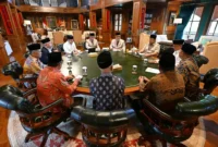 Presiden Prabowo menerima pimpinan DPR RI, Tim Pengawas Haji, serta jajaran Kemenhaj di Hambalang, Bogor, Jawa Barat, Rabu (17/6/2026). (Foto: Kemenhaj)