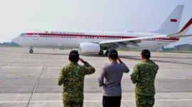 Presiden Prabowo Subianto bertolak menuju Provinsi Lampung dalam rangka kunjungan kerja pada Rabu (10/6/2026). (Foto: BPMI Setpres)