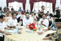 Wali Kota Padang, Fadly Amran, menghadiri Rakor Pengawasan Pendistribusian JBT dan JBKP di Auditorium Gubernur Sumbar, Kamis (4/6/2026). (Foto: Pemko Padang)