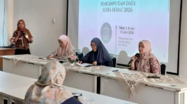 Kepala Dinkes Padang dr Srikurnia Yati saat Rapat Koordinasi Lintas Sektor Penyelenggaraan KKS di Ruang Rapat Bappeda Kota Padang, Jumat (12/6/2026). (Foto: Pemko Padang)