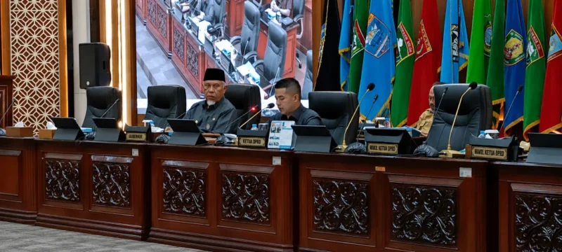 Rapat paripurna DPRD Sumbar, Senin (22/6/2026). (Foto: Ist)