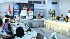 Rakor antara Pemko Padang dan Pemprov Sumbar terkait rekonstruksi total kawasan GO H. Agus Salim Padang di Gedung Putih Kediaman Resmi Wali Kota Padang, Kamis (4/6/2026). (Foto: Pemko Padang)