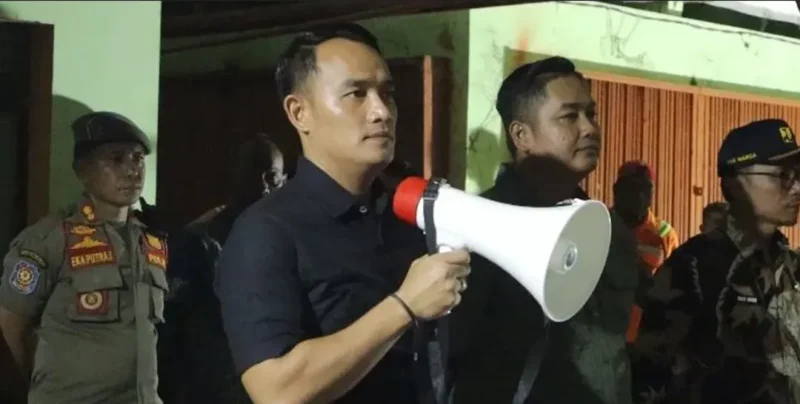 Satpol PP Padang siap kawal revitalisasi basement Pasar Raya Padang. (Foto: Ist)