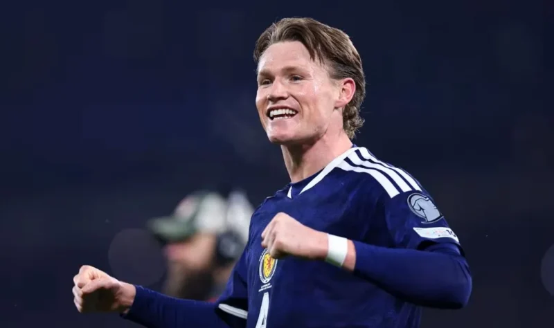 Scott McTominay dipastikan fit saat menghadapi Haiti di Piala Dunia 2026, Sabtu. (Foto: Fifa.com)