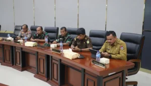 Sekda dan unsur Forkopimda mengikuti rapat paripurna