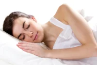 Ilustrasi seorang wanita sedang tidur. (Foto: Magnific)