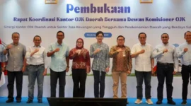Wamenkop Farida Farichah saat Sharing Session Rapat Koordinasi OJK Daerah di Bandung, Jumat malam (6/6). (Foto: Kemenkop)