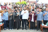 Wali Kota Padang, Fadly Amran membuka Smart Entrepreneur Expo 2026 UNES-AAI Padang di pelataran kampus setempat, Sabtu (13/6/2026). (Foto: Pemko Padang)