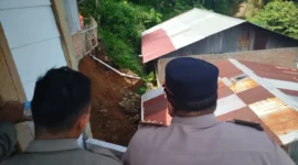 BPBD Padang melakukan asesmen lapangan, Senin (15/6/2026). (Foto: BPBD Padang)
