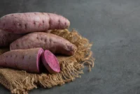 Ilustrasi ubi ungu. (Foto: Magnific)
