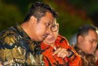 Wakil Gubernur Sumbar, Vasko Ruseimy berdiskusi dengan Menteri Kebudayaan RI, Fadli Zon saat Seminar Internasional peringatan 100 Tahun Jam Gadang di Bukittinggi, Sabtu (20/6/2026). (Foto: ADPSB)