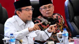Wakil Wali Kota Padang, Maigus Nasir membuka Raker KDEKS Padang di Aula Bagindo Aziz Chan, Balai Kota Aie Pacah, Rabu (24/6/2026). (Foto: Pemko Padang)