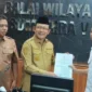 Wali Kota Payakumbuh Zulmaeta dan Plt Kepala BWS V Sumatera Reski Wahyudi menandatangani nota kesepakatan di Padang, Selasa (9/6/2026). (Foto: MC Payakumbuh)