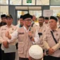 Wamenhaj Dahnil Anzar Simanjuntak melepas kepulangan jemaah haji kloter KNO 7 di Bandara Internasional King Abdul Aziz, Jeddah, Senin (8/6/2026). (Foto: Kemenhaj)