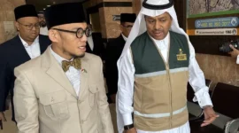Wamenhaj RI, Dahnil Anzar Simanjuntak menerima kunjungan Wamenhaj Arab Saudi, Abdulfattah Bin Sulaiman Mashat, di Kantor Daerah Kerja Makkah, Kamis (4/6/2026). (Foto: Kemenhaj)