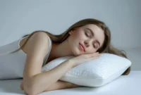 Ilustrasi seorang wanita yang sedang tidur. (Foto: Pixabay)