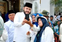 Wali Kota Padang Fadly Amran saat menghadiri Wisata Dakwah BKMT se-Sumbar di Masjid Baiturrahmah, Aie Pacah, Minggu (7/6/2026). (Foto: Pemko Padang)