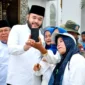 Wali Kota Padang Fadly Amran saat menghadiri Wisata Dakwah BKMT se-Sumbar di Masjid Baiturrahmah, Aie Pacah, Minggu (7/6/2026). (Foto: Pemko Padang)