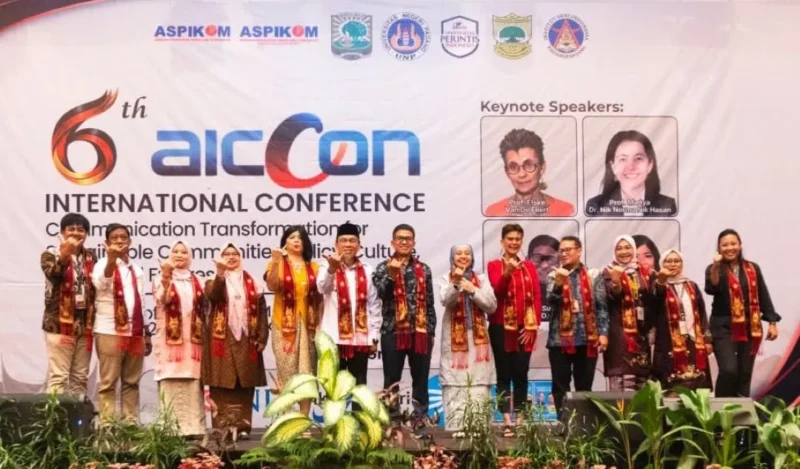 Wakil Wali Kota Padang, Maigus Nasir menghadiri kegiatan The 6th AICCON 2026 dan Kongres VIII Aspikom Indonesia, di The ZHM Premiere Hotel Padang, Rabu (22/7/2026). (Foto: Pemko Padang)