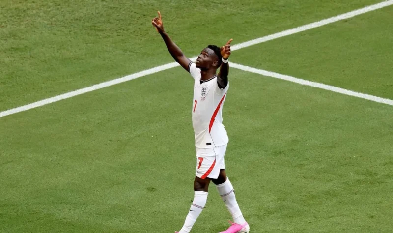 Bukayo Saka menjadi bintang kemenangan Inggris lewat hat-tricknya ke gawang Prancis. (Foto: FIFA.com)
