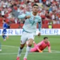 Kapten Portugal Cristiano Ronaldo saat mencetak gol ke gawang Kroasia di babak 32 besar Piala Dunia 2026. (Foto: FIFA.com)