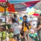 Wali Kota Padang Fadly Amran meninjau rehabilitasi basement Pasar Raya dan penataan kawasan Air Mancur, Kamis (30/7/2026). (Foto: Humas Satpol PP Padang)