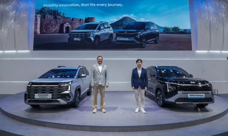 Fransiscus Soerjopranoto, Chief Operating Officer HMID (kiri) dan Kenny Lee, President Director HMID dalam Press Conference Hyundai di GIIAS 2026. (Foto: Hyundai)