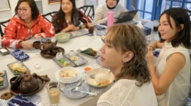 Wakil Menteri Ekonomi Kreatif/Wakil Kepala Badan Ekonomi Kreatif, Irene Umar, menerima kunjungan ILHOON, di Jakarta, Jumat (26/6). (Foto: Kementerian Ekraf)