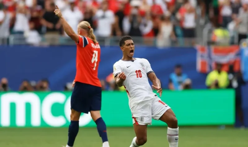 Jude Bellingham merayakan golnya ke gawang Norwegia dalam laga perempat final Piala Dunia 2026. (Foto: FIFA.com)
