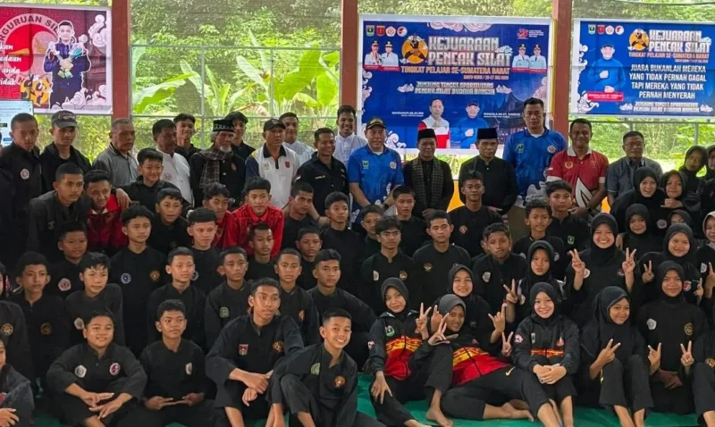 Kejuaraan Pencak Silat Tingkat Pelajar se-Sumbar di Kabupaten Agam.