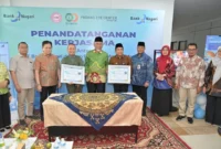 Penandatanganan MoU antara Bank Nagari dan Padang Eye Center yang turut dirangkai dengan peresmian PEC Premium Clinic di Rumah Sakit PEC, Kamis (23/7/2026). (Foto: ADPSB)
