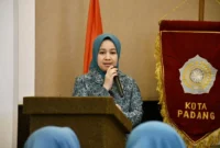 Ketua Tim Penggerak PKK Kota Padang, Dian Puspita Fadly Amran. (Foto: Pemko Padang)