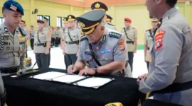Suasana upacara sertijab, penyerahan jabatan, dan pelantikan pejabat utama di lingkungan Polda Sulbar. (Foto: Ist)