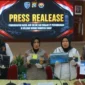 Konferensi pers pengungkapan kasus judi online di Padang bertempat di Ruang Jenderal Hoegeng, Lantai IV Mapolda Sumbar, Rabu (29/7). (Foto: Polda Sumbar)