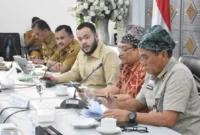 Wali Kota Padang Fadly Amran menerima kunjungan tim monitoring Kemendagri di Rumah Dinas Wali Kota Padang, Senin (20/7/2026). (Foto: Pemko Padang)