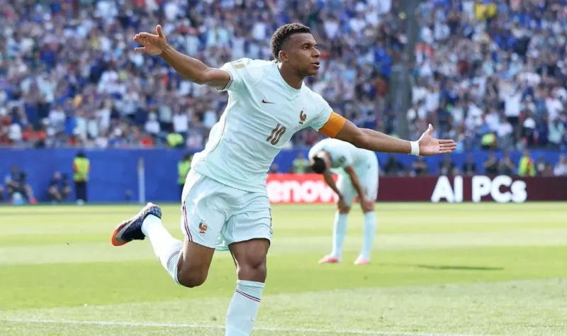Kylian Mbappe tampil gemilang saat membawa Prancis menundukkan Maroko 2-0 di Boston Stadium, Jumat (10/7/2026) dini hari WIB. (Foto: FIFA.com)